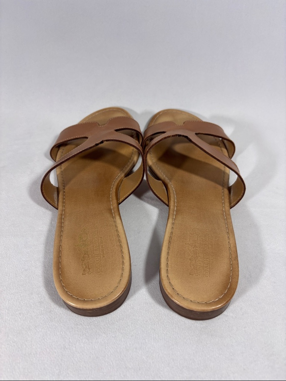 Coach and Four Italian Tan Leather Comfy Flat Sandals 8 ** - Picture 3 of 8